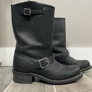 Black Frye Engineer boots. Very good condition. Size 9